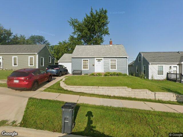 725 memorial dr se, cedar rapids,  IA 52403