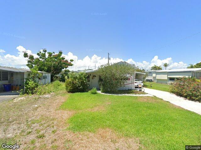 7470 se eagle ave, hobe sound,  FL 33455