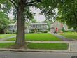 5629 oak st, kansas city,  MO 64113