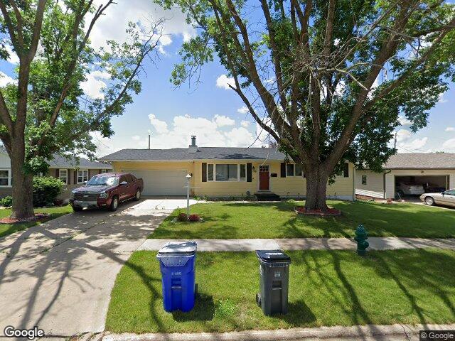 158 32nd st nw, cedar rapids,  IA 52405