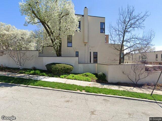 4551 walnut st, kansas city,  MO 64111