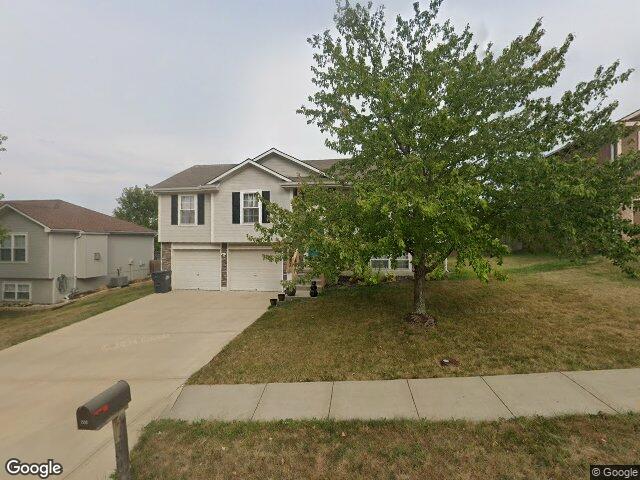 1508 nw nicholas dr, grain valley,  MO 64029