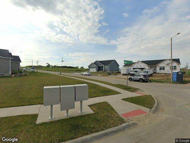 7507 country brook dr nw, cedar rapids,  IA 52405