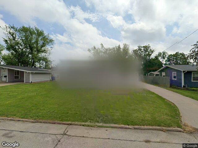 2447 lauren dr sw, cedar rapids,  IA 52404