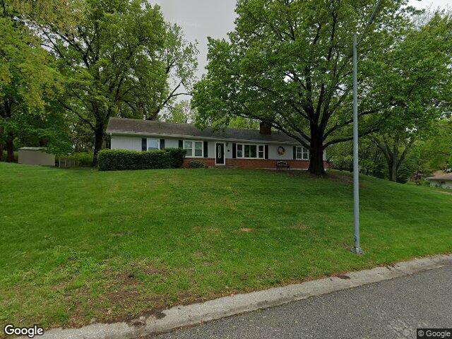 17 nw 43rd st, kansas city,  MO 64116