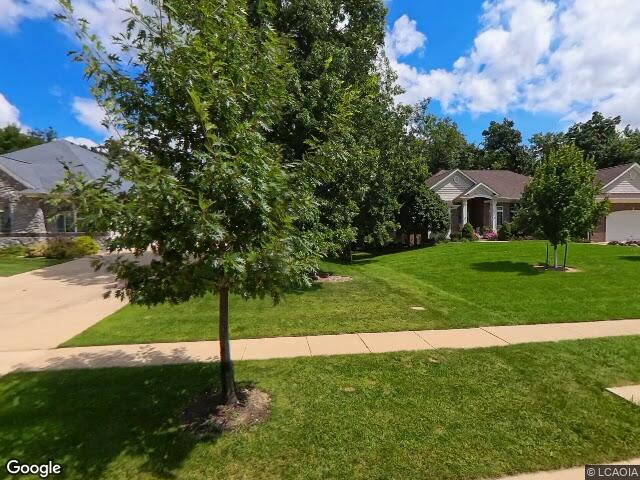 430 evergreen ln, robins,  IA 52328