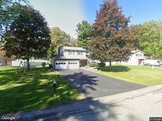 711 hampshire seat, schenectady,  NY 12309