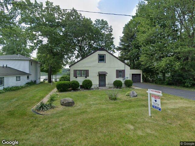 27233 2nd ave, allegan,  MI 49010
