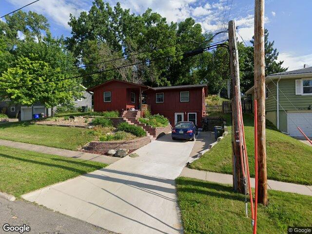 3512 bel air dr se, cedar rapids,  IA 52403
