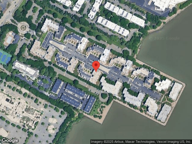 401 thornton court t401, edgewater,  NJ 07020