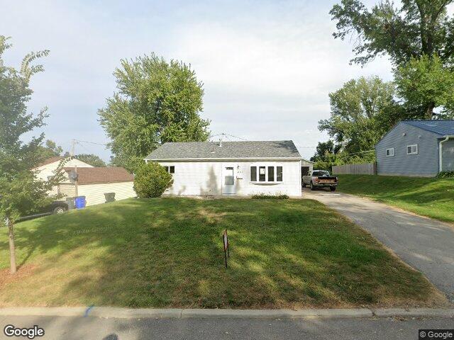 2417 linwood st sw, cedar rapids,  IA 52404