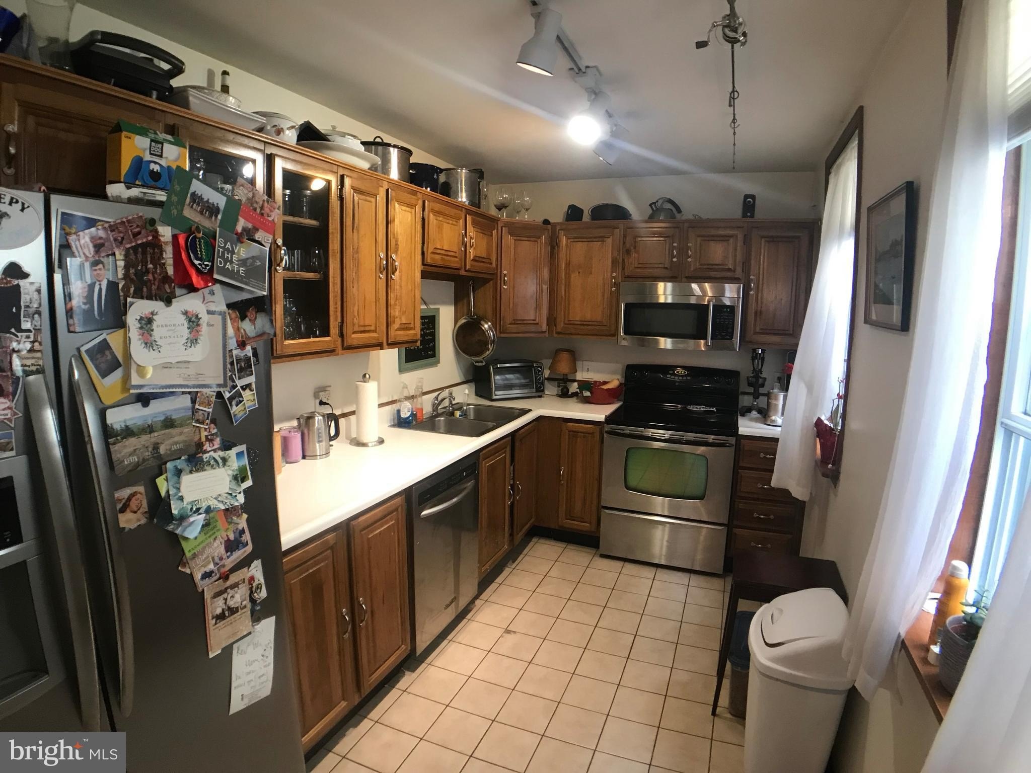 12 poultney st, baltimore,  MD 21230