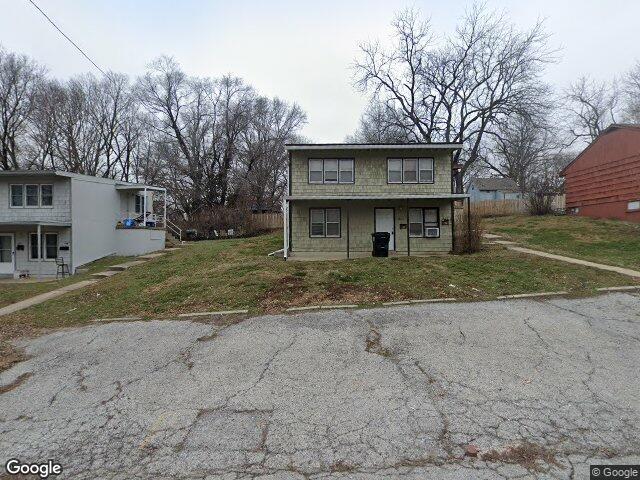 1422 &1422 1/2 w waldo ave, independence,  MO 64050