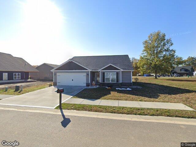 1524 lexi ln, mascoutah,  IL 62258