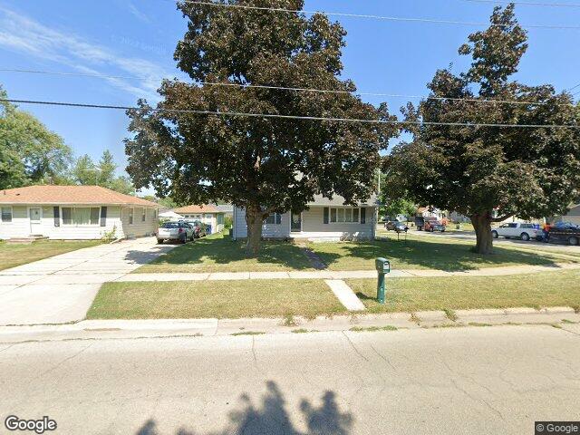 2718 e ave nw, cedar rapids,  IA 52405