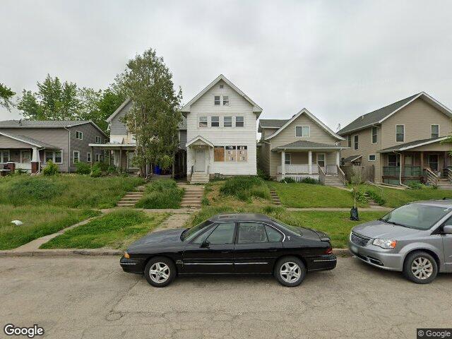 1516 c ave ne, cedar rapids,  IA 52402