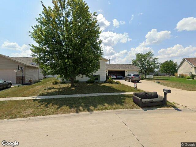 1370 48th st, marion,  IA 52302