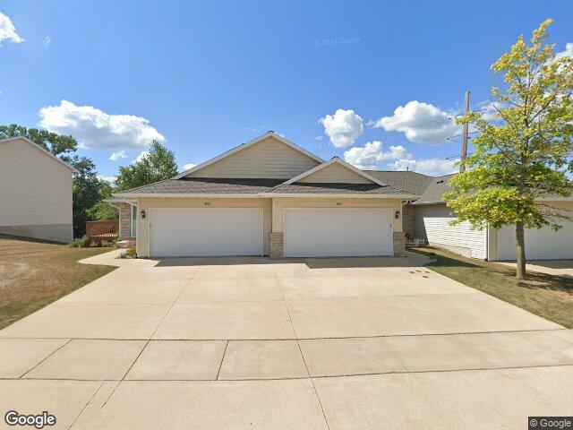 3304 stoneview cir sw, cedar rapids,  IA 52404