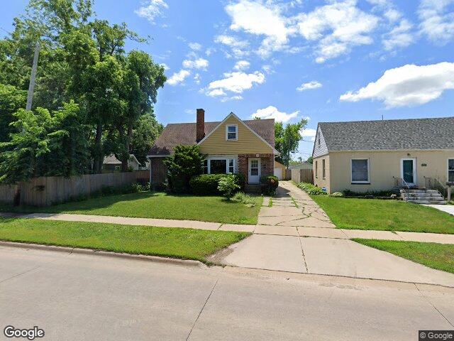 1711 1st avenue sw, cedar rapids,  IA 52405