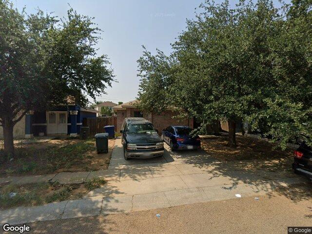 902 chalan dr, laredo,  TX 78045