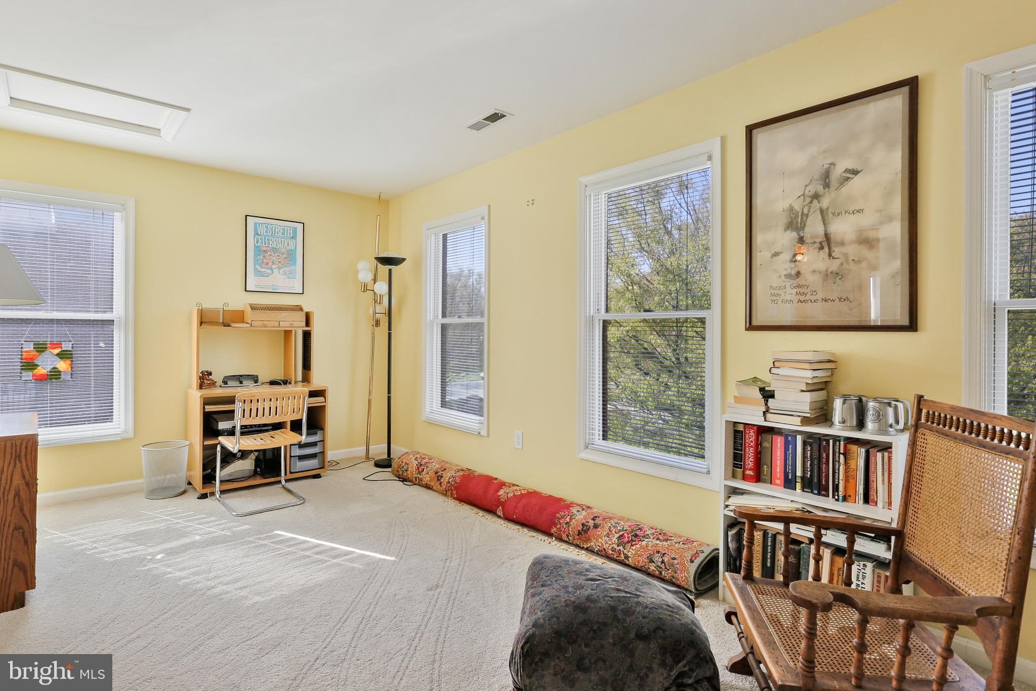 1901 linden ave, baltimore,  MD 21217
