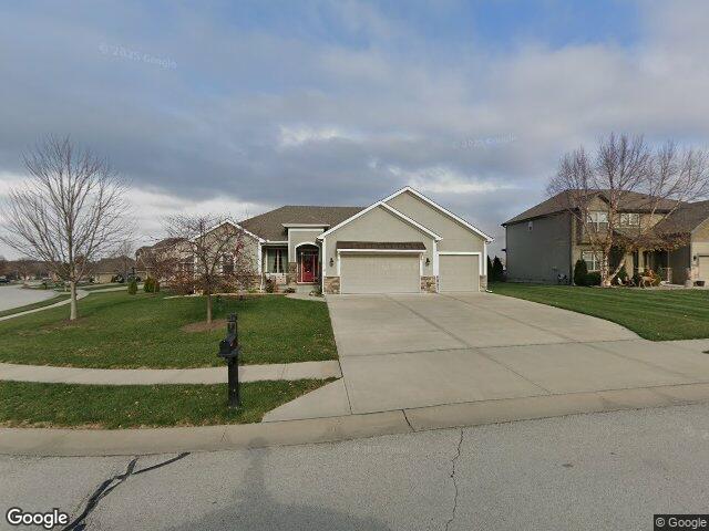 17710 mission rdg, smithville,  MO 64089