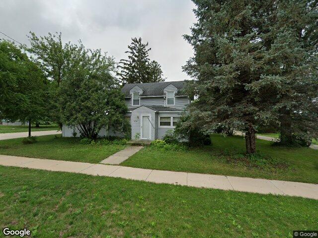 120 green st, center point,  IA 52213