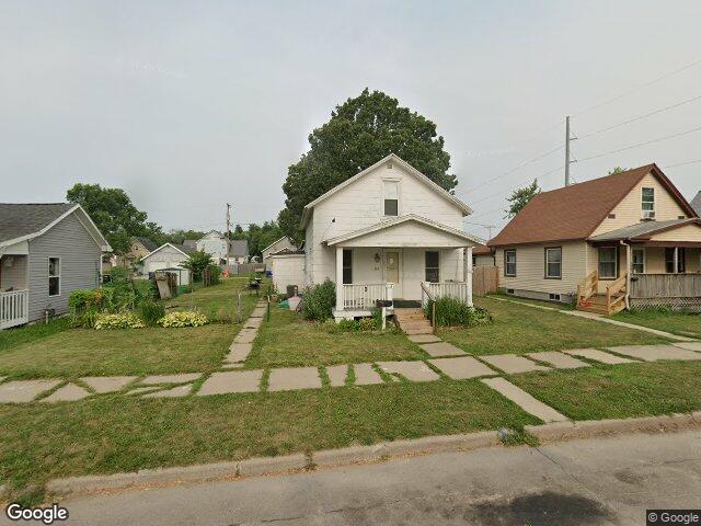 1222 8th st nw, cedar rapids,  IA 52405