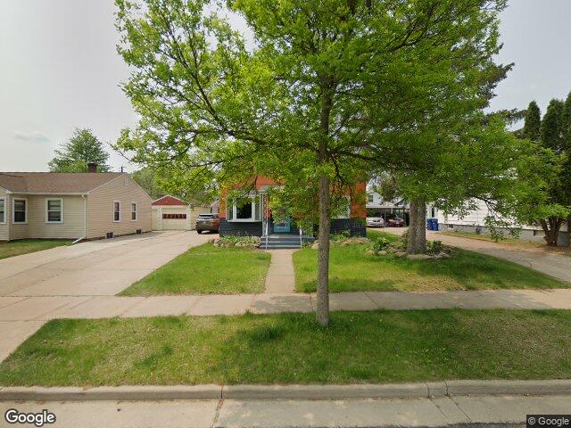 718 n 5th ave, wausau,  WI 54401