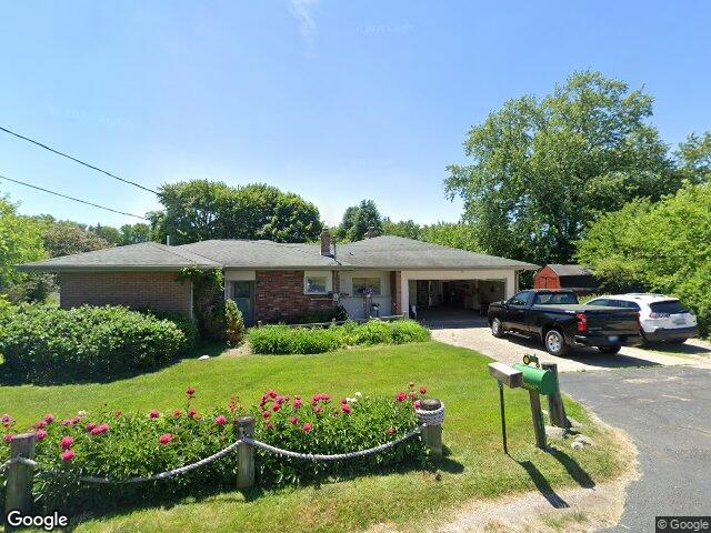 51545 summit st, paw paw,  MI 49079