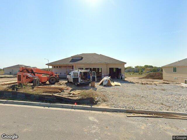 1811 halls creek ave, raymore,  MO 64083