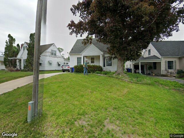 1248 elmhurst dr ne, cedar rapids,  IA 52402