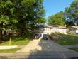 8513 maple ave, raytown,  MO 64138