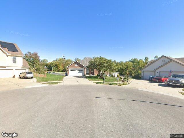 932 redwood ct, liberty,  MO 64068