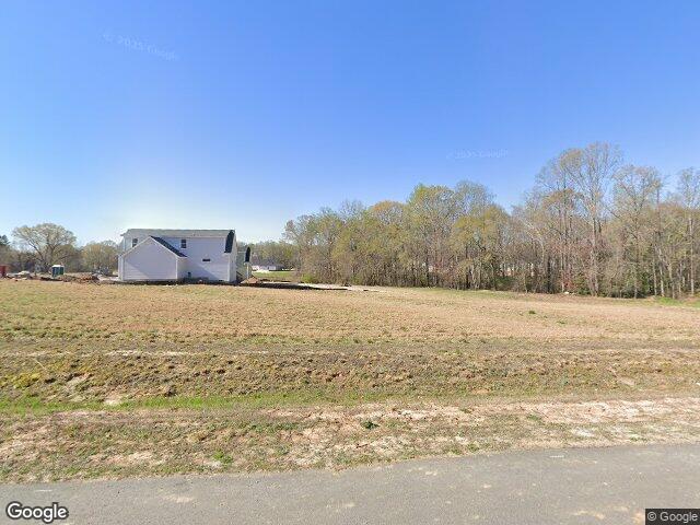 25 mineral springs way, benson,  NC 27504