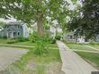 2312 b ave ne, cedar rapids,  IA 52402