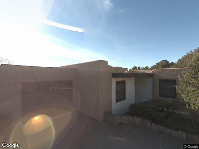 317 calle loma norte, santa fe,  NM 87501