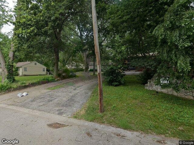 8106 mcgee st, kansas city,  MO 64114