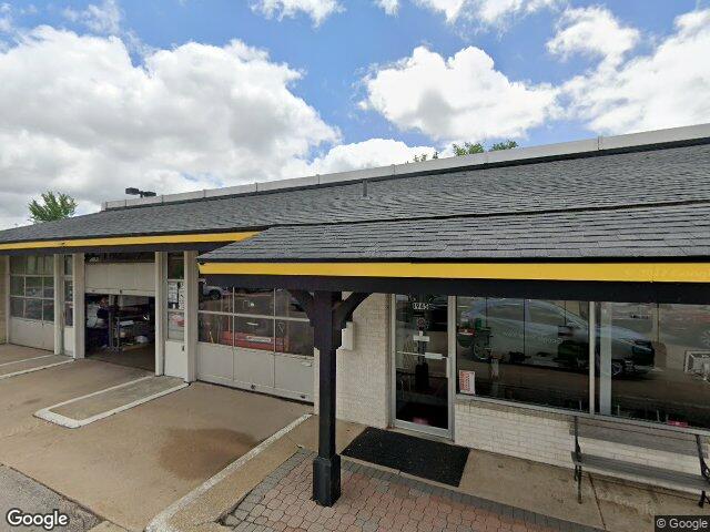 1945 42nd st ne, cedar rapids,  IA 52402