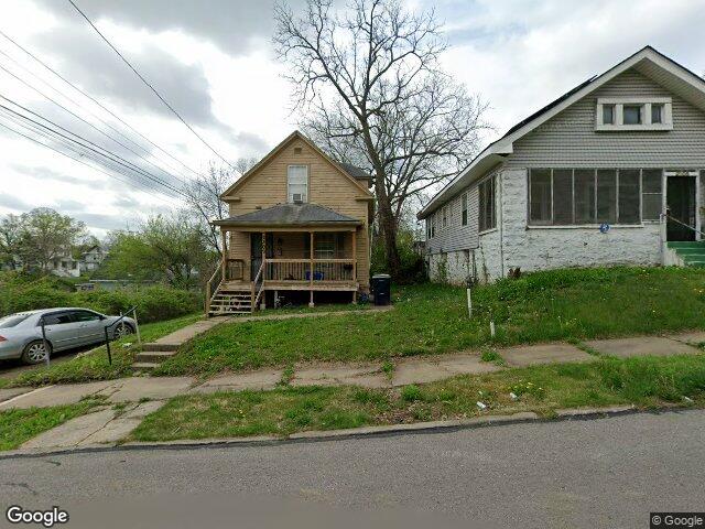 2309 e 38th st, kansas city,  MO 64109