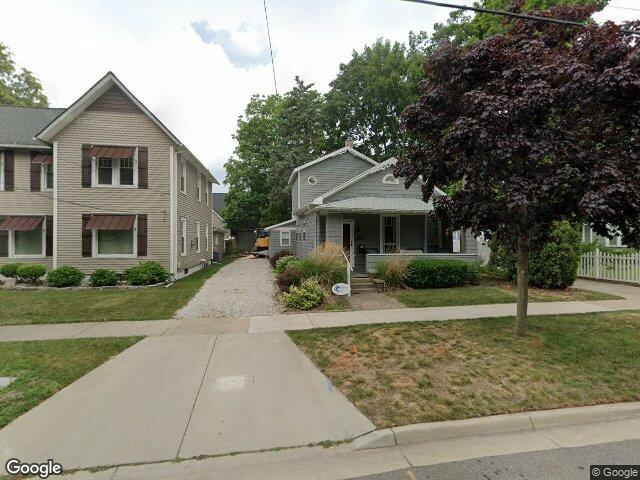 460 kalamazoo st, south haven,  MI 49090
