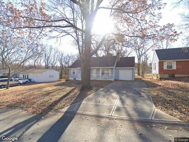 1605 ne 52nd ter, kansas city,  MO 64118