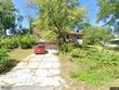 5704 ewing ave, kansas city,  MO 64129
