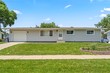 1074 rainbow blvd, hiawatha,  IA 52233