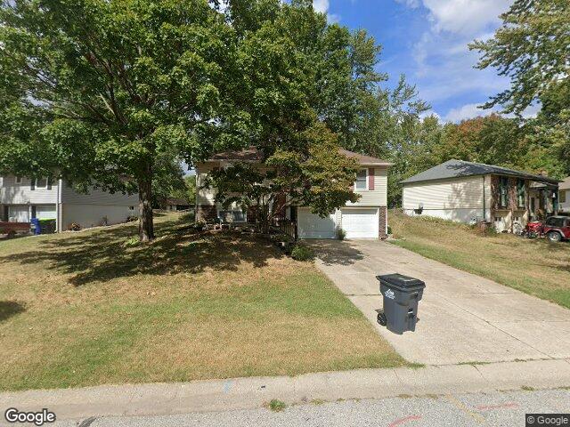 1029 nw berkshire dr, blue springs,  MO 64015