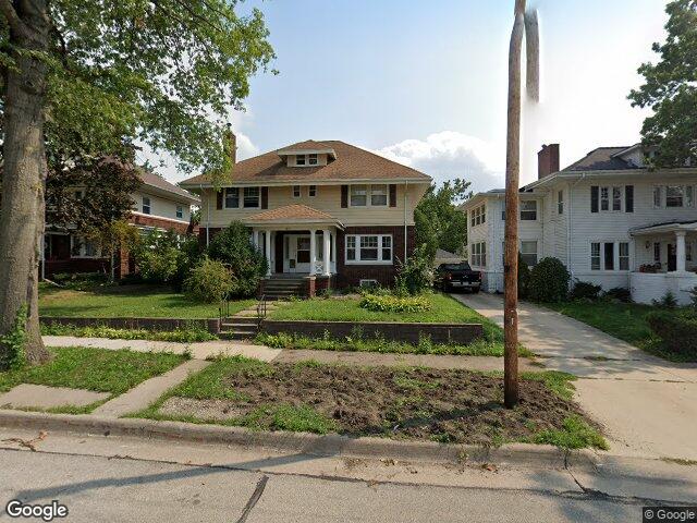 1831 2nd ave se, cedar rapids,  IA 52403