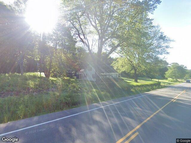 4 reed ln, boothbay,  ME 04537