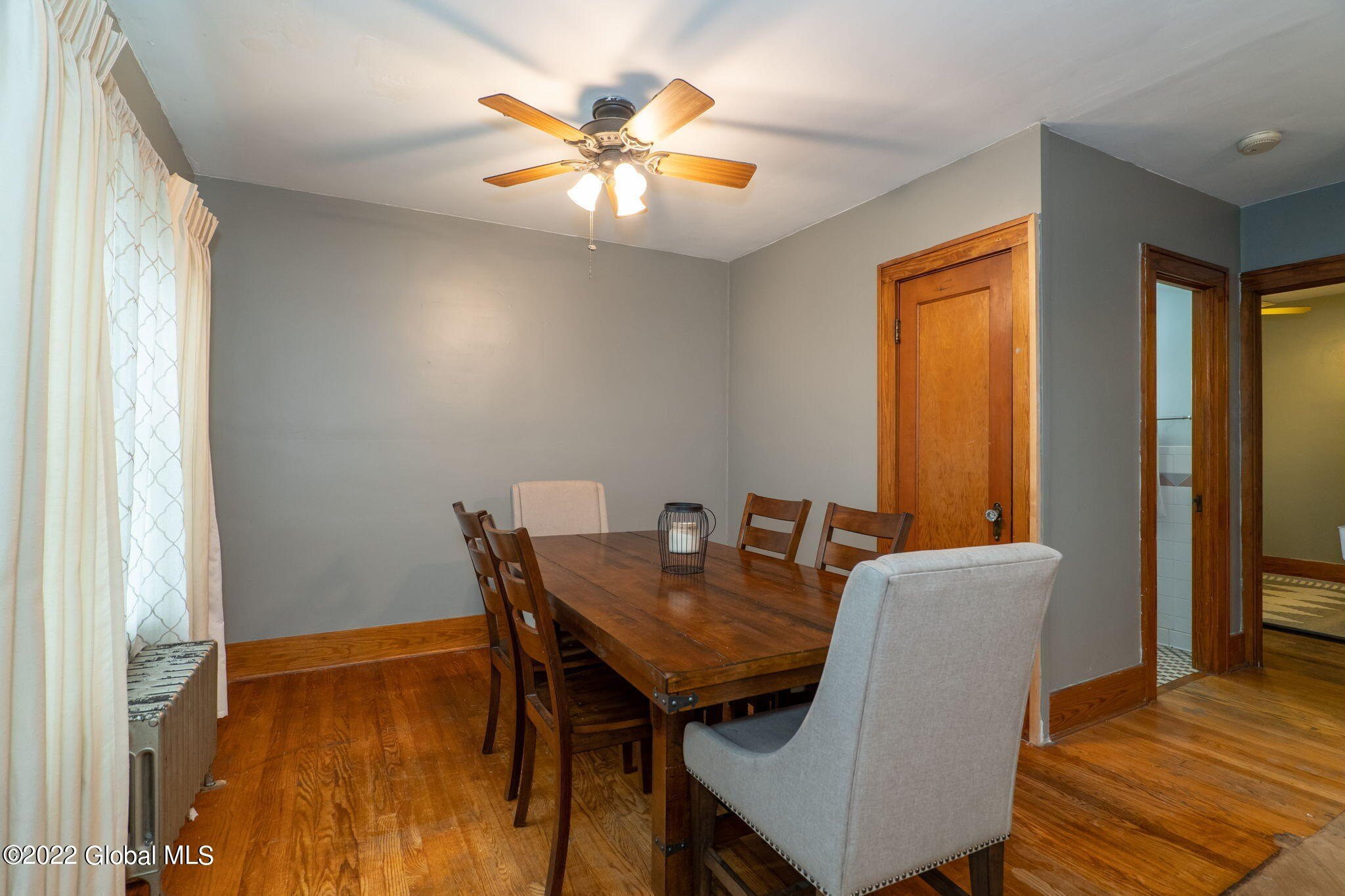 12 lawndale ave, schenectady,  NY 12306