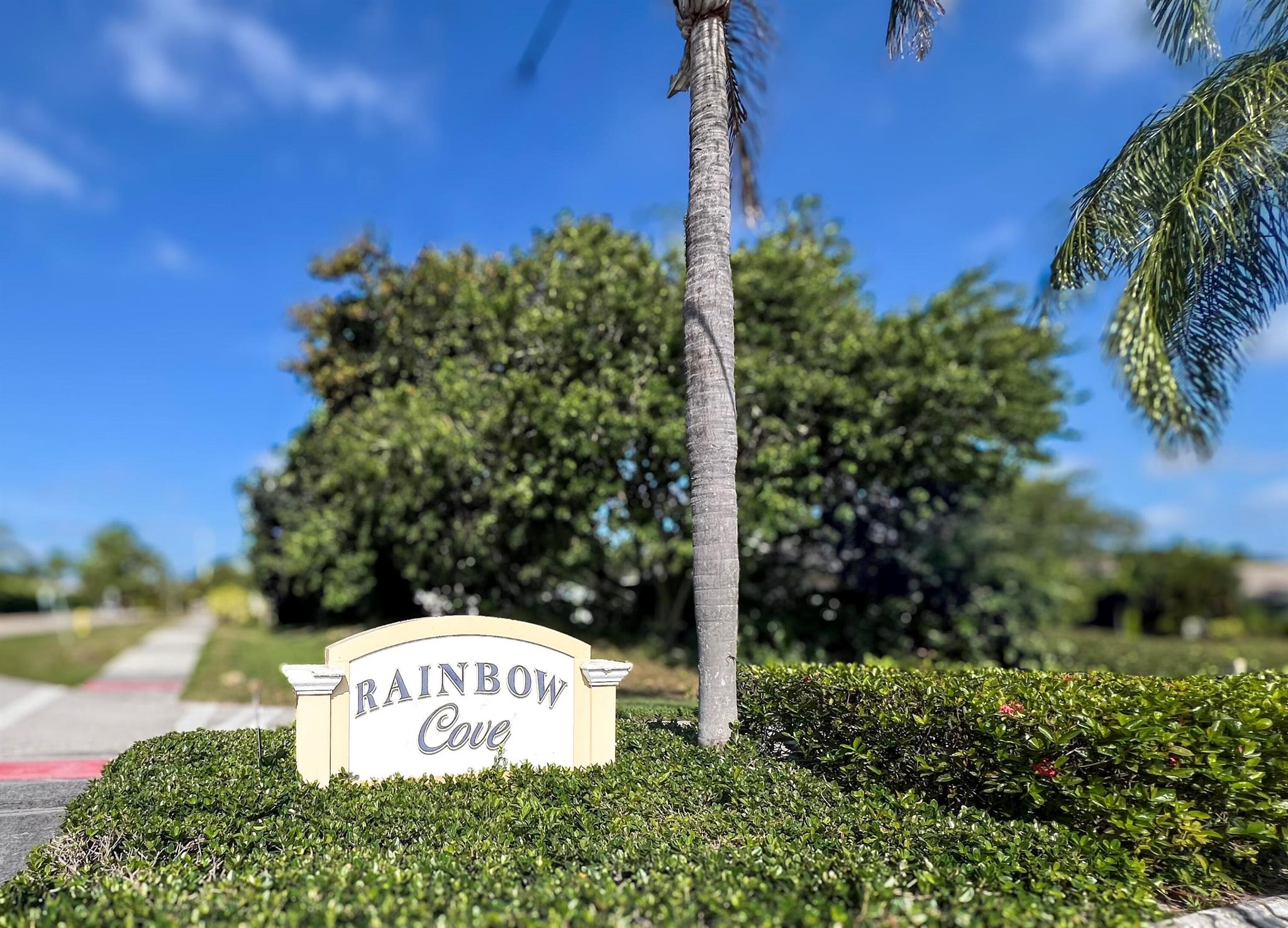 4292 se rainbows end, stuart,  FL 34997