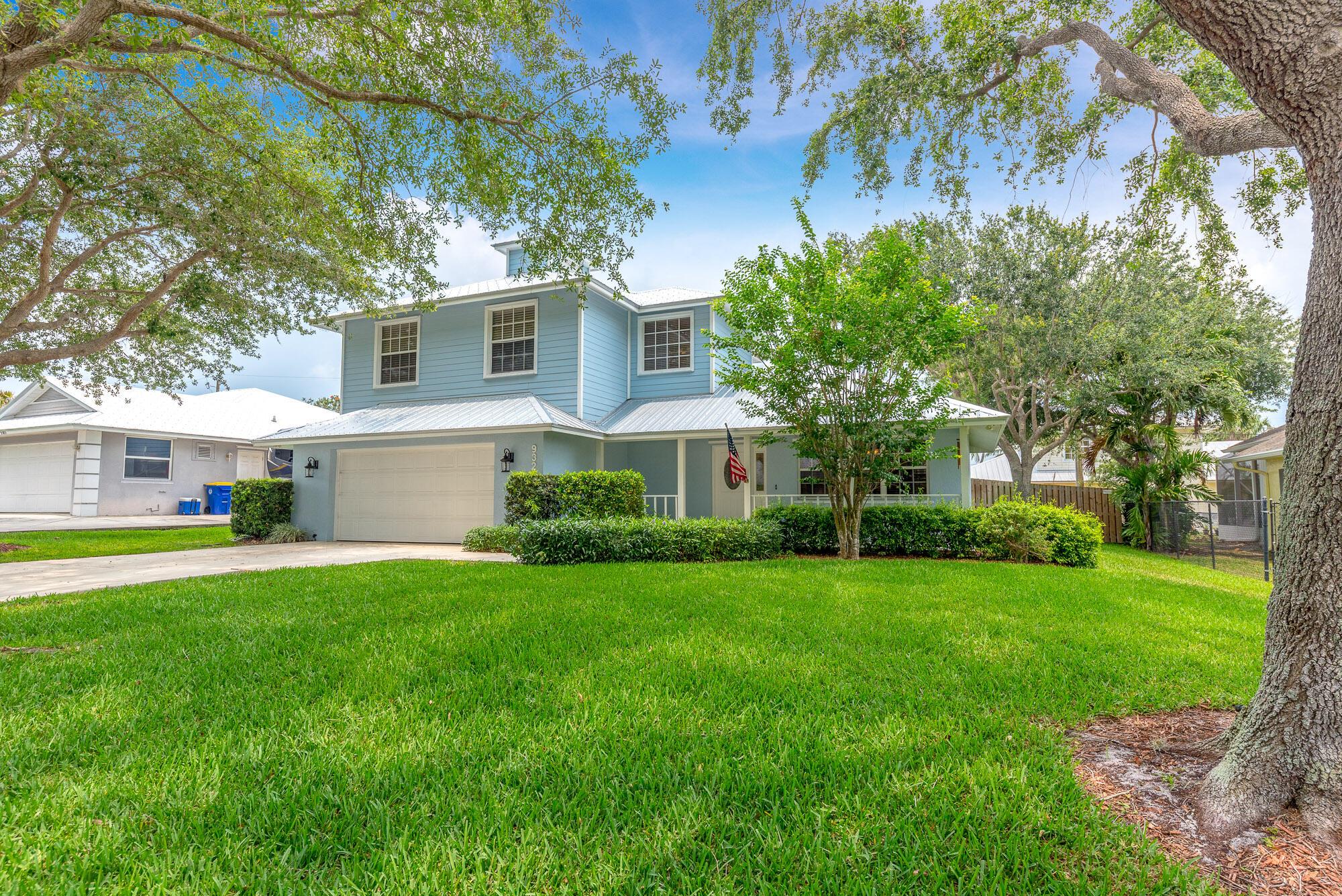 9325 se mercury st, hobe sound,  FL 33455